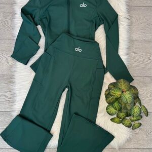 Alo Dark Green Activewear Set